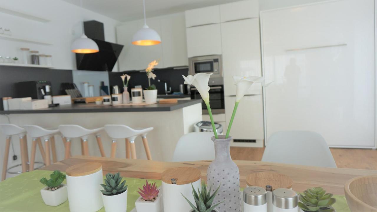 Panorama Penthouse Apartment Mit Klima Und Whirlpool Fuer Bis Zu 6 Personen Frankenthal  Bagian luar foto